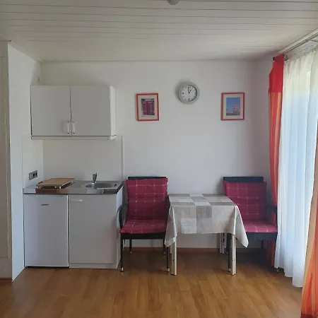 Appartement Gaestehaus Steuer *