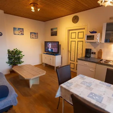 Gaestehaus Steuer Apartment *