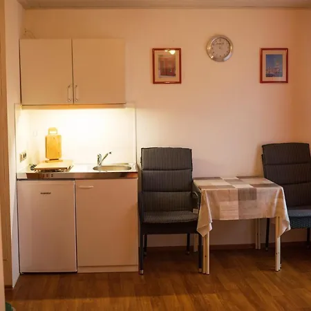 Gaestehaus Steuer Apartment