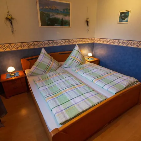 Апартаменты Gaestehaus Steuer