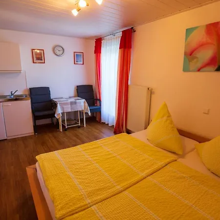 Apartment Gaestehaus Steuer *