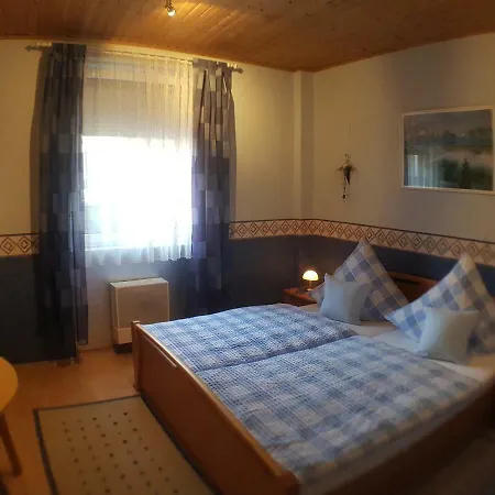 Gaestehaus Steuer Apartment Krov