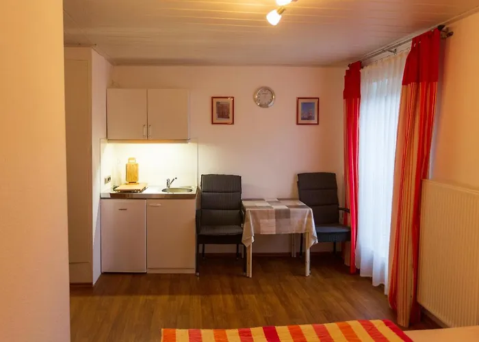 Gaestehaus Steuer * Kröv