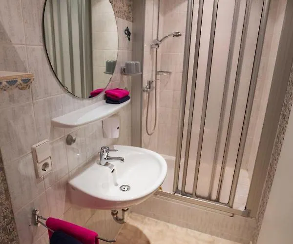 Gaestehaus Steuer Lägenhet *